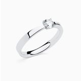 Anillo solitario de compromiso de oro blanco con diamante central