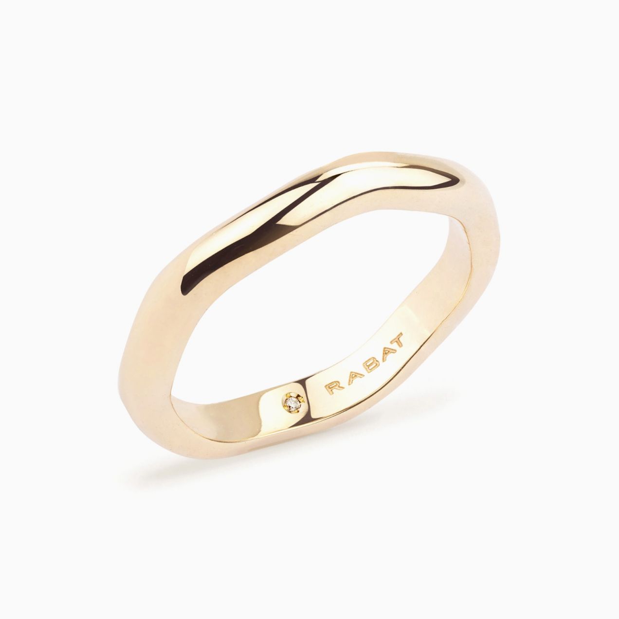 Yellow gold waves wedding ring