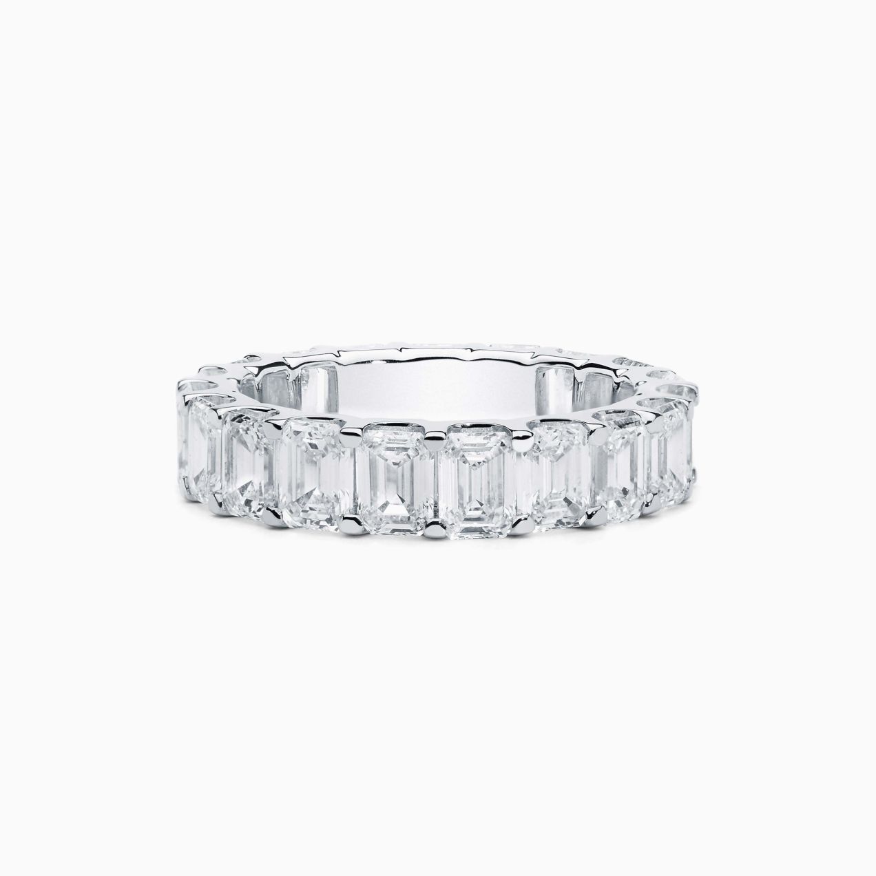 White gold with diamonds ring