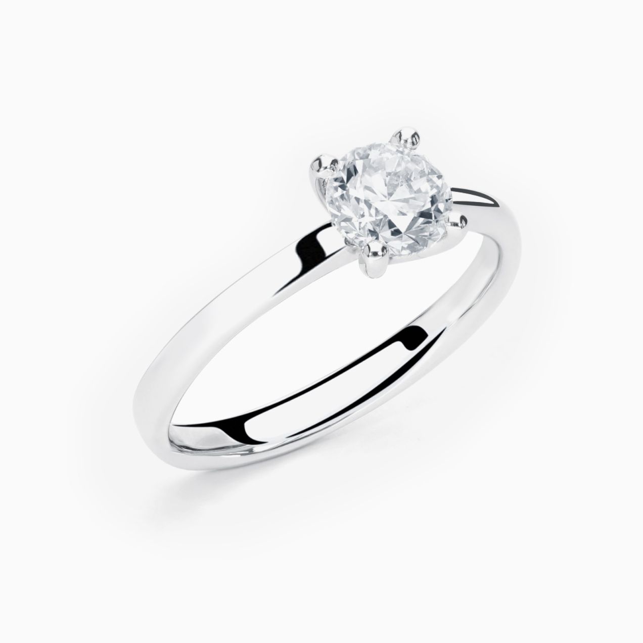 Anillo solitario de compromiso de oro blanco con diamante central
