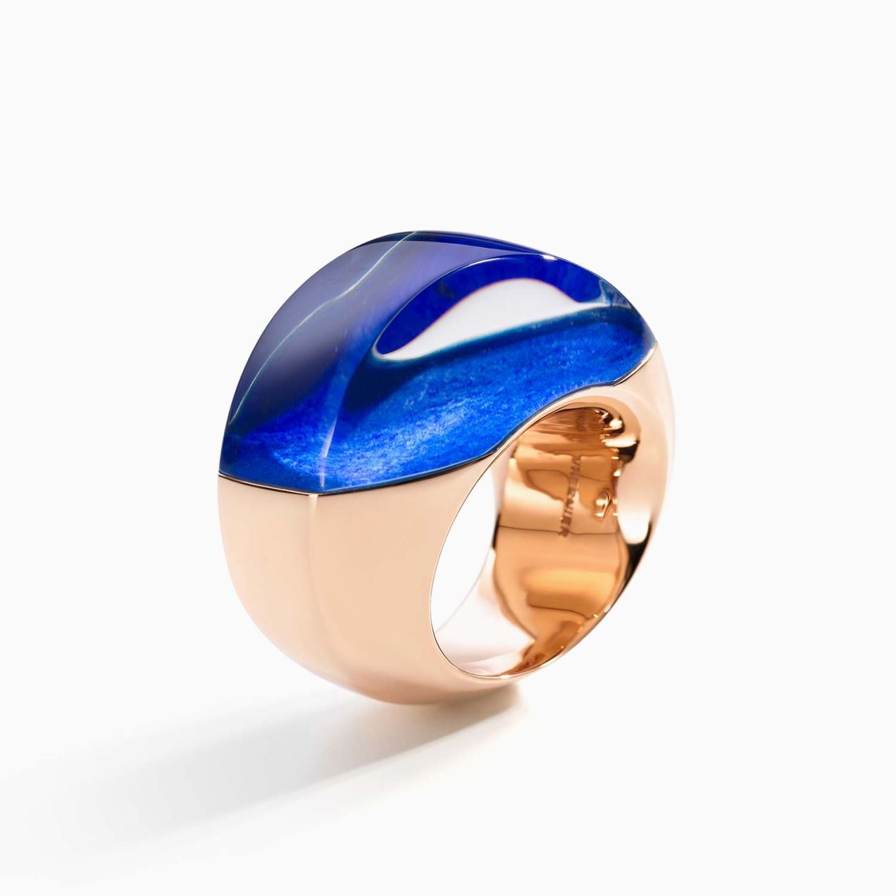 Vhernier aladdin ring in rose gold with quartz crystal and lapis lazuli