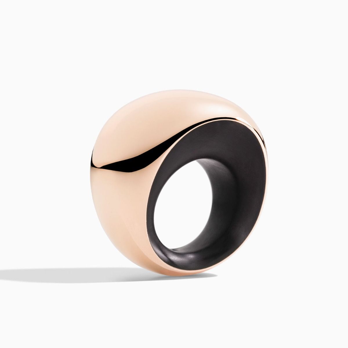 Vhernier Pirouette ring in rose gold with jet
