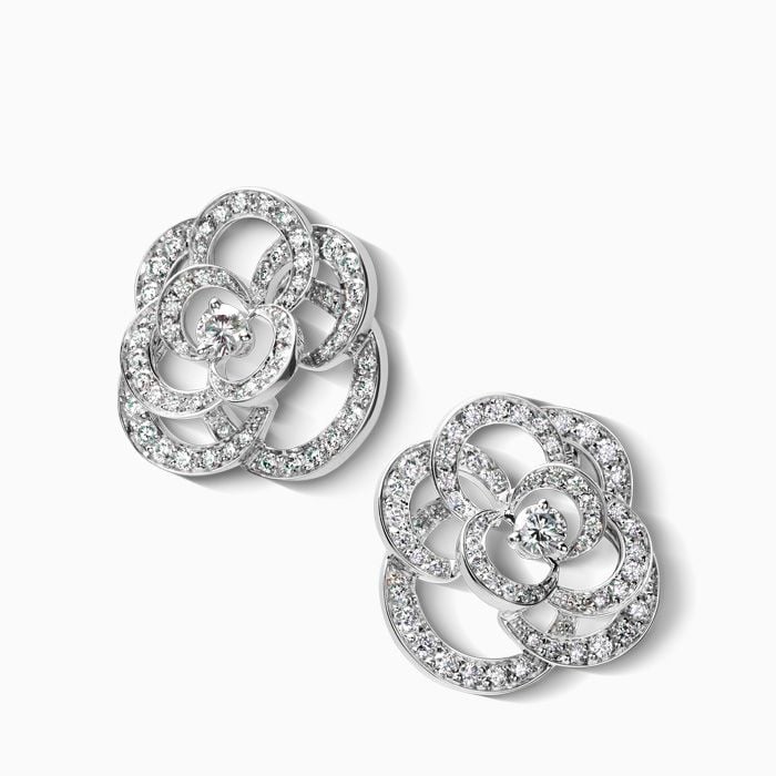 Pendientes CHANEL Camelia de oro blanco con diamantes