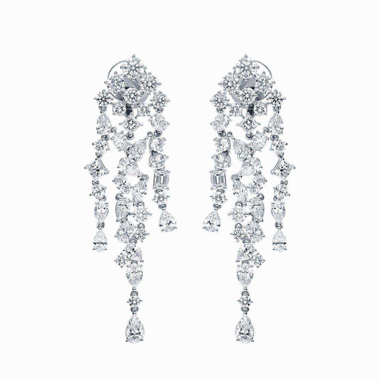 White gold earrings with multi-shaped diamonds