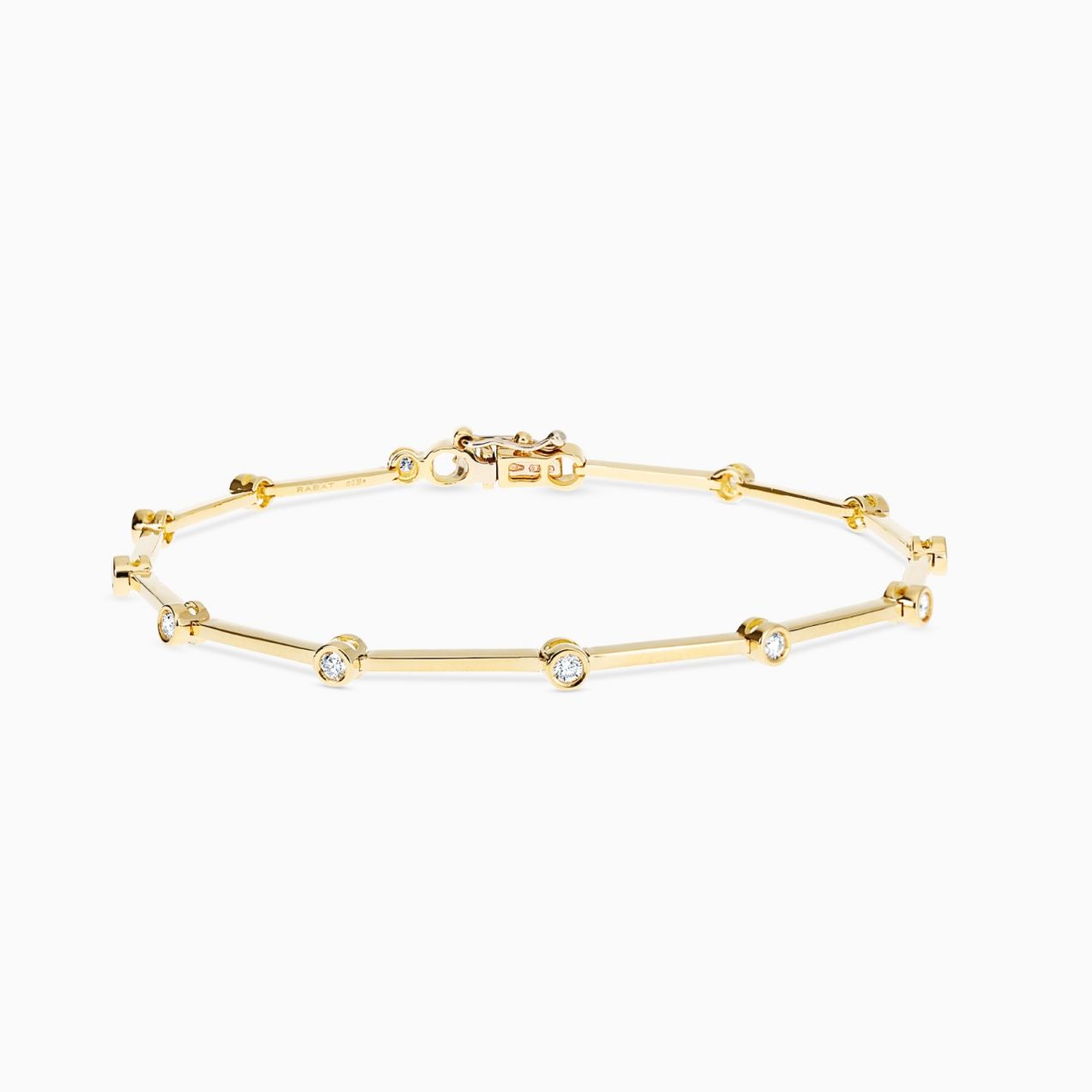 Pulsera rígida de oro amarillo con diamantes