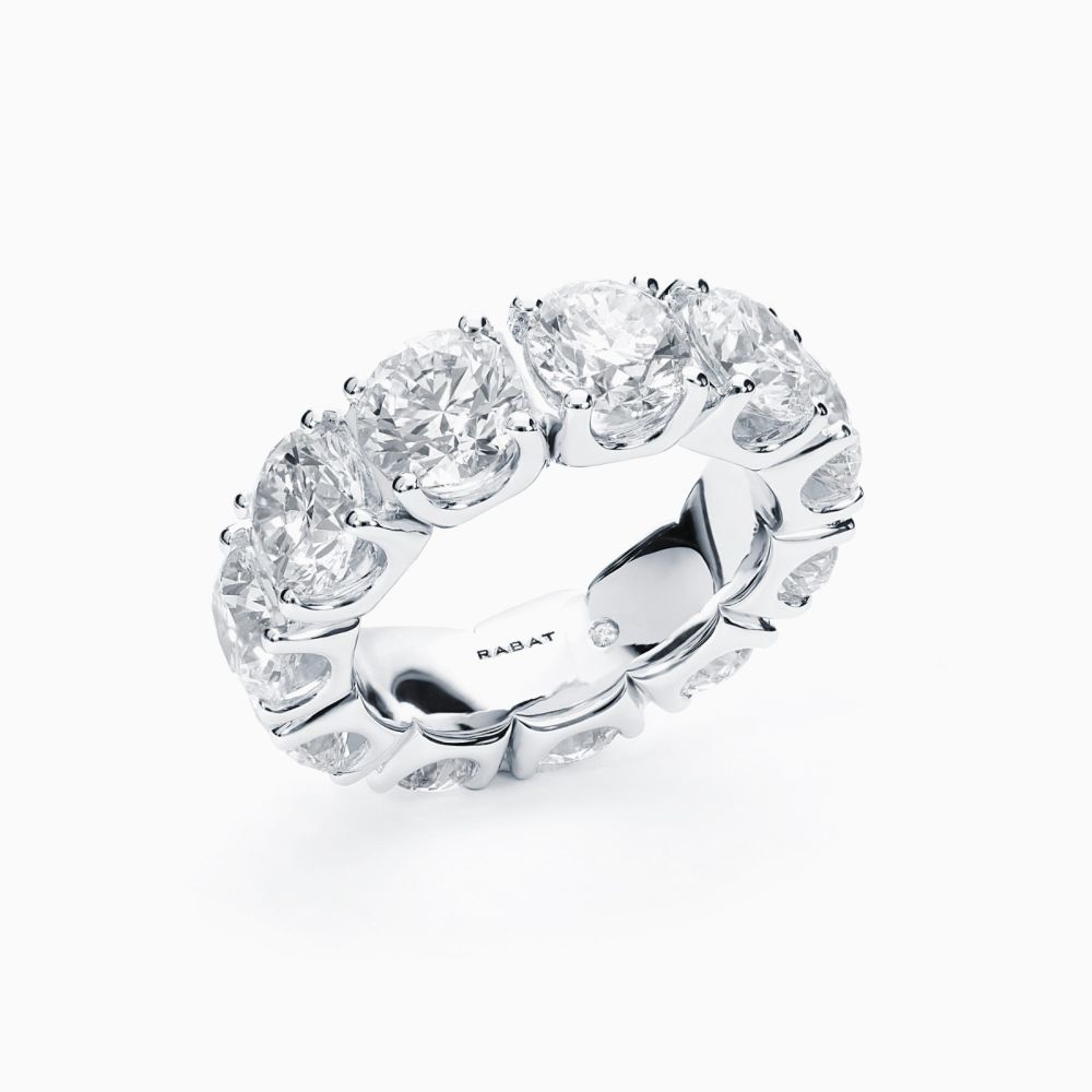 White gold engagement ring with diamonds