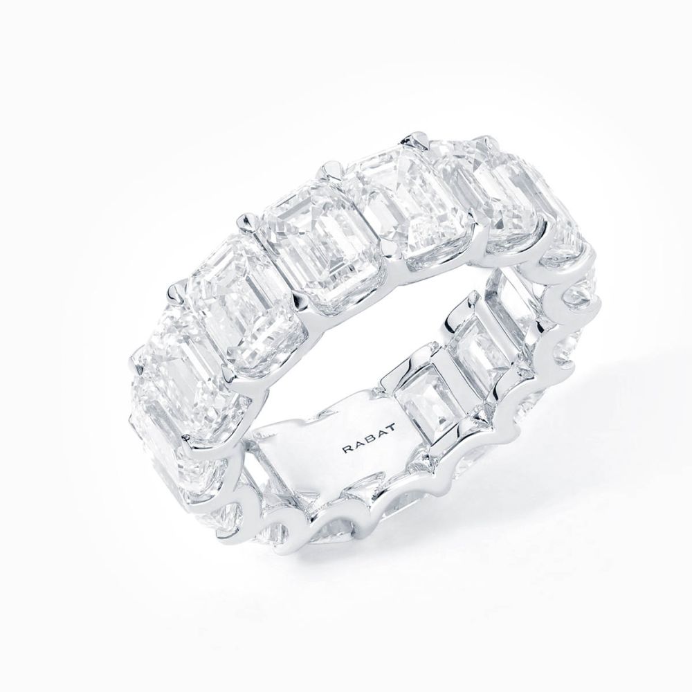 White gold wedding band with emerald-cut diamonds