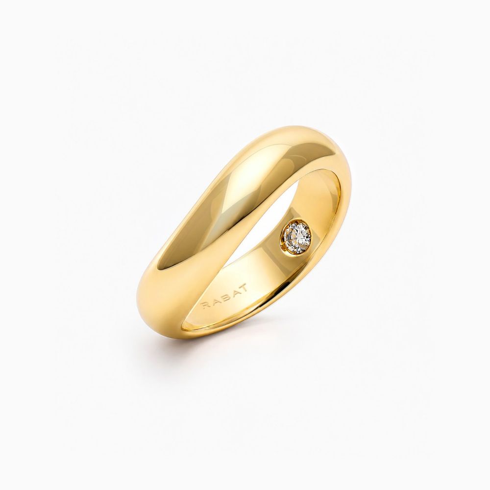 Anillo de oro amarillo ondulado en Joyería RABAT