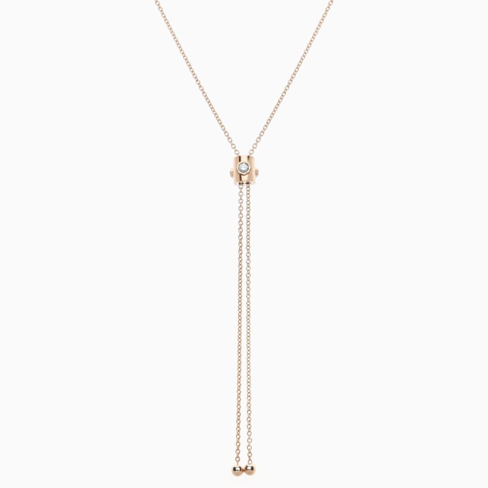 Collar estilo corbata de oro rosa con tres diamantes