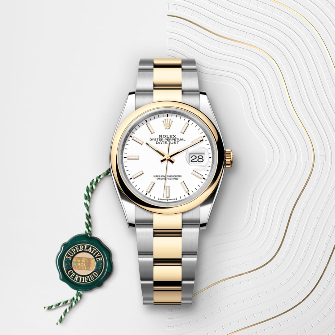 El reloj Rolex Datejust 36 ref: M126203-0020 viene acompañado de un sello verde, un símbolo de su estatus de Cronómetro Superlativo, aplicando la garantía de cinco años.