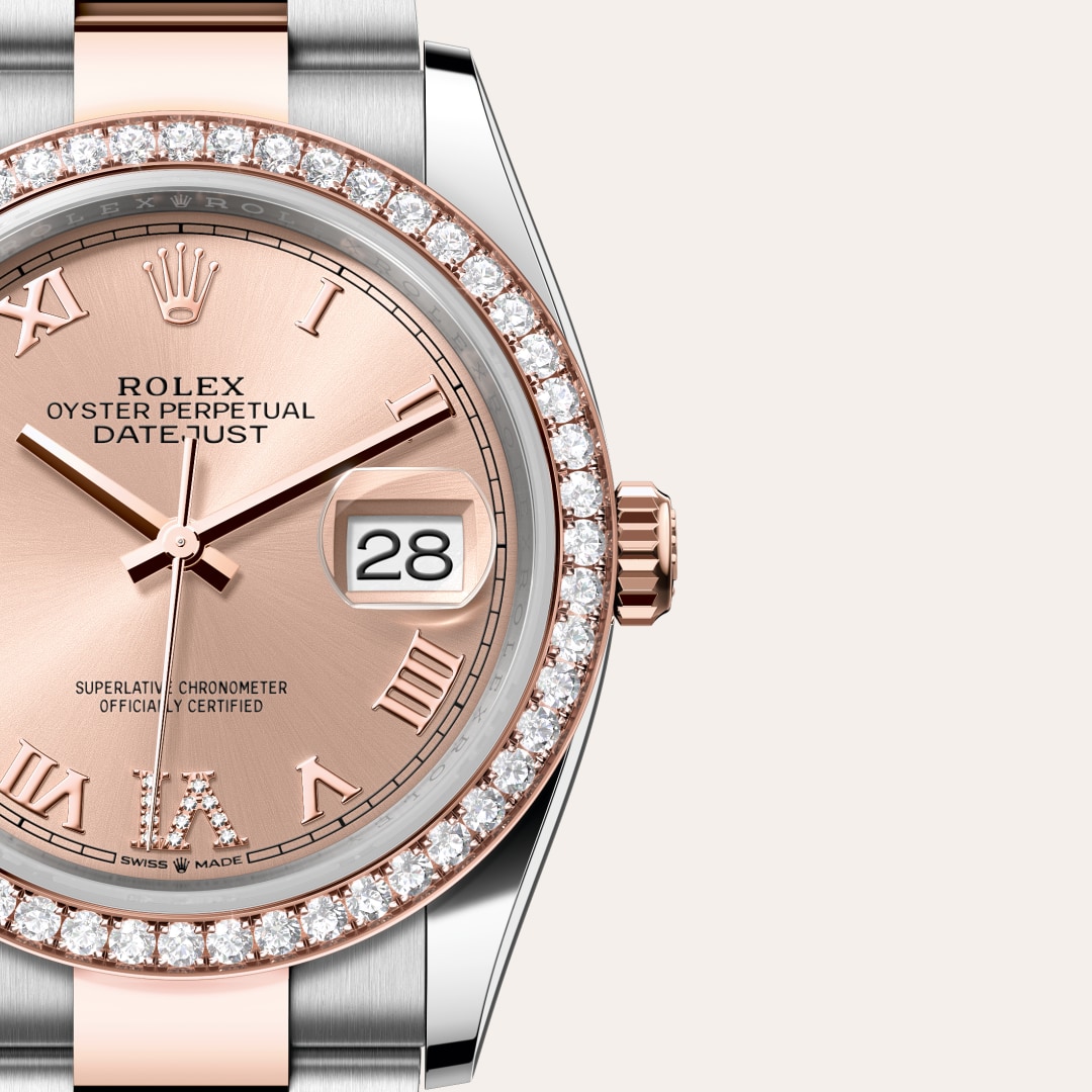 Reloj Rolex Datejust 36 ref: M126281RBR-0016 con esfera de color Color «rosé» engastada de diamantes, con cristal de Zafiro resistente a las rayaduras, lente Cyclops sobre la fecha. Presenta bisel Engastado de diamantes, corona Enroscada con sistema de do 