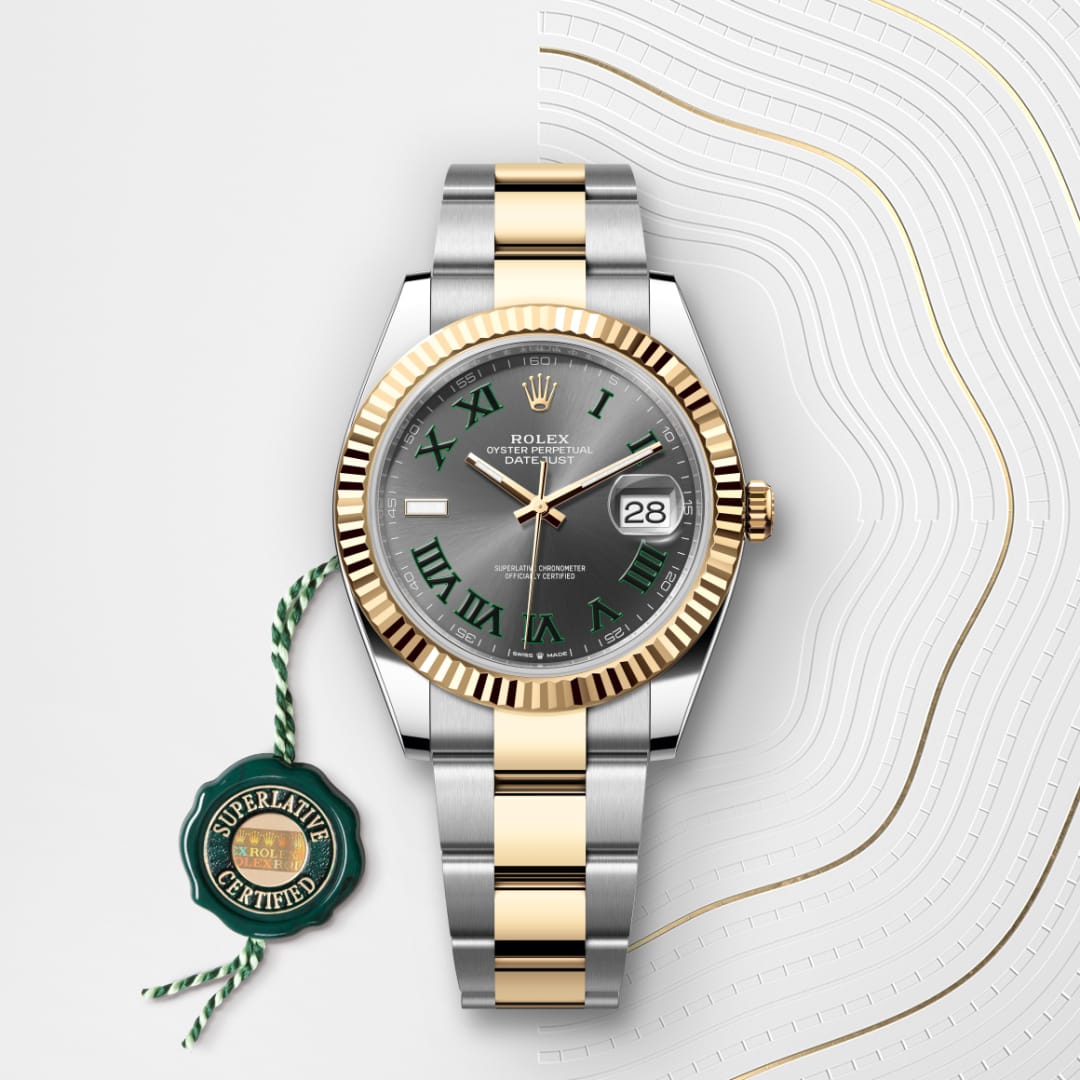 El reloj Rolex Datejust 41 ref: M126333-0019 viene acompañado de un sello verde, un símbolo de su estatus de Cronómetro Superlativo, aplicando la garantía de cinco años. 