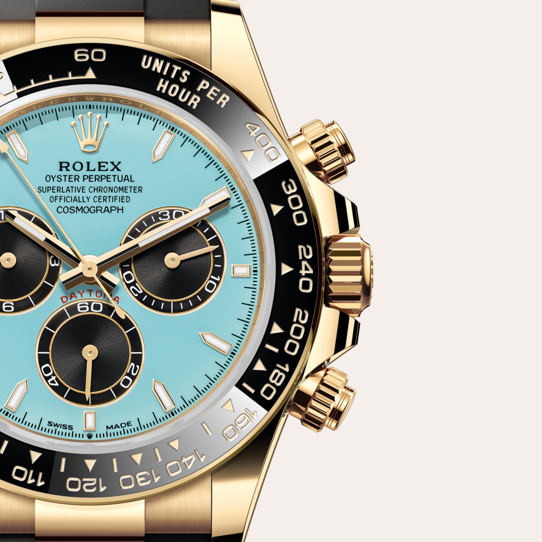 Reloj Rolex Cosmograph Daytona ref: M126518LN-0014 con esfera de color Azul turquesa y negro, con cristal de Zafiro resistente a las rayaduras. Presenta bisel Bisel Cerachrom monobloque en cerámica negra con escala taquimétrica moldeada, corona Enroscada  