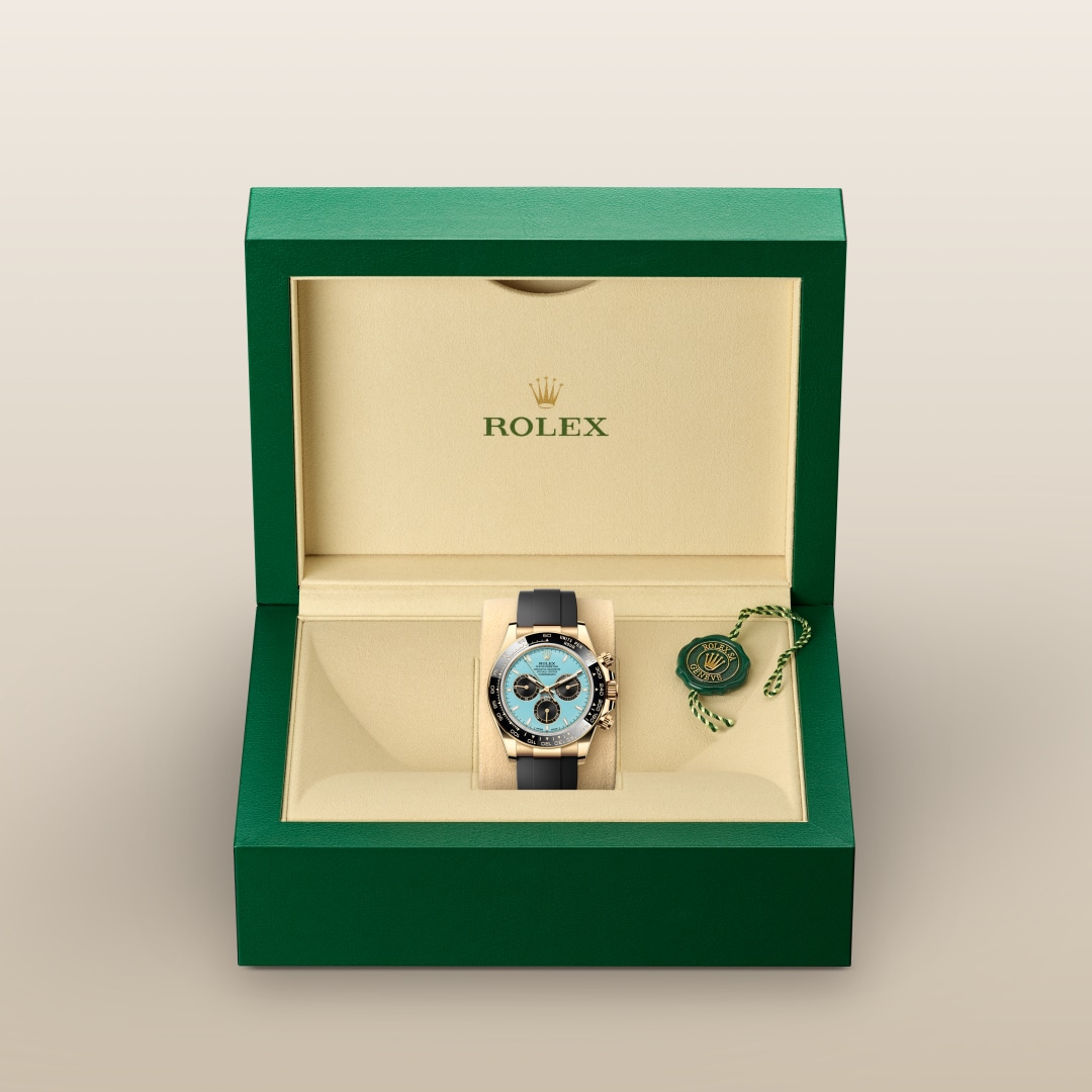 El reloj Rolex Cosmograph Daytona ref: M126518LN-0014 se entrega en un precioso estuche verde que protege y guardar el reloj. 