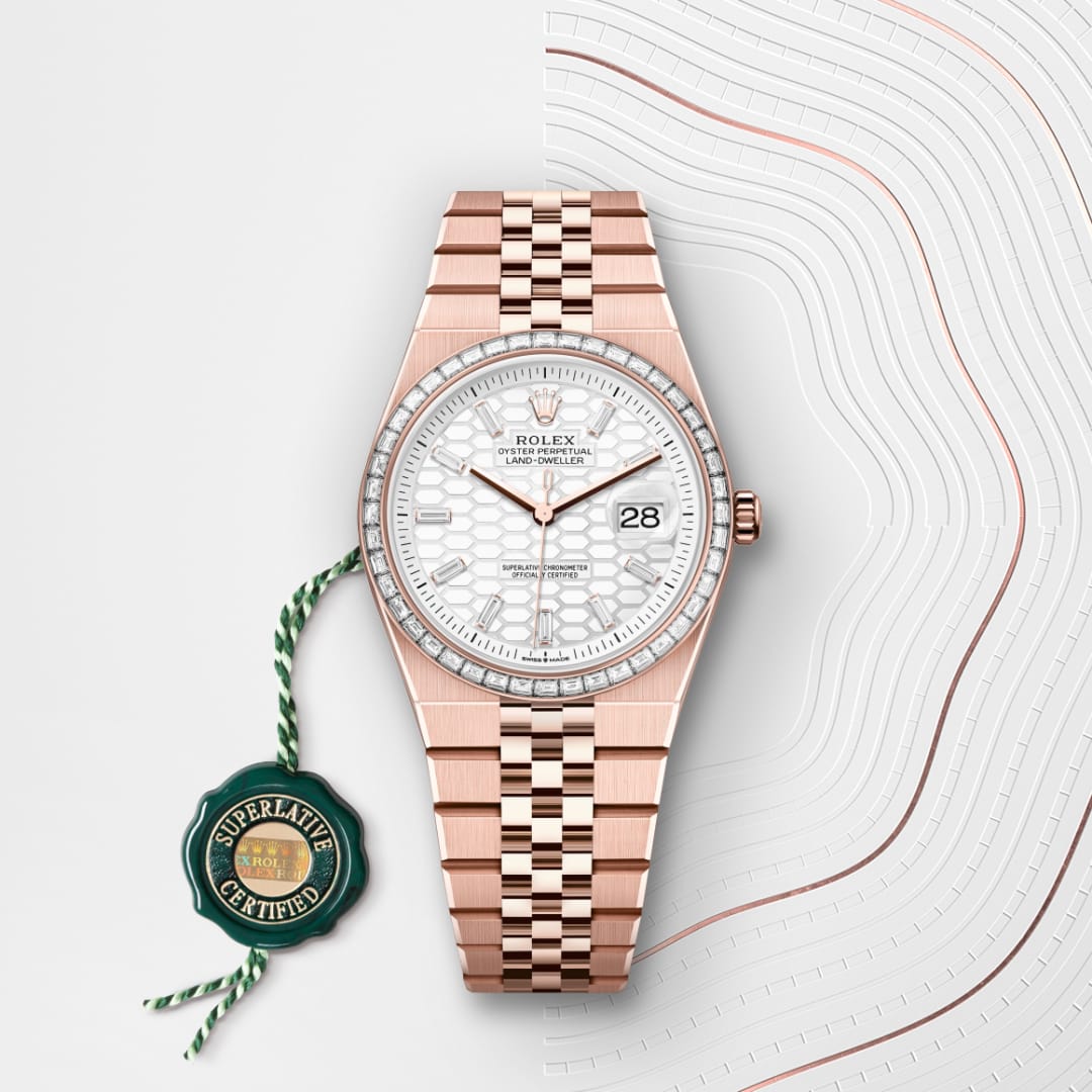 El reloj Rolex Land-Dweller 36 ref: M127285TBR-0002 viene acompañado de un sello verde, un símbolo de su estatus de Cronómetro Superlativo, aplicando la garantía de cinco años. 
