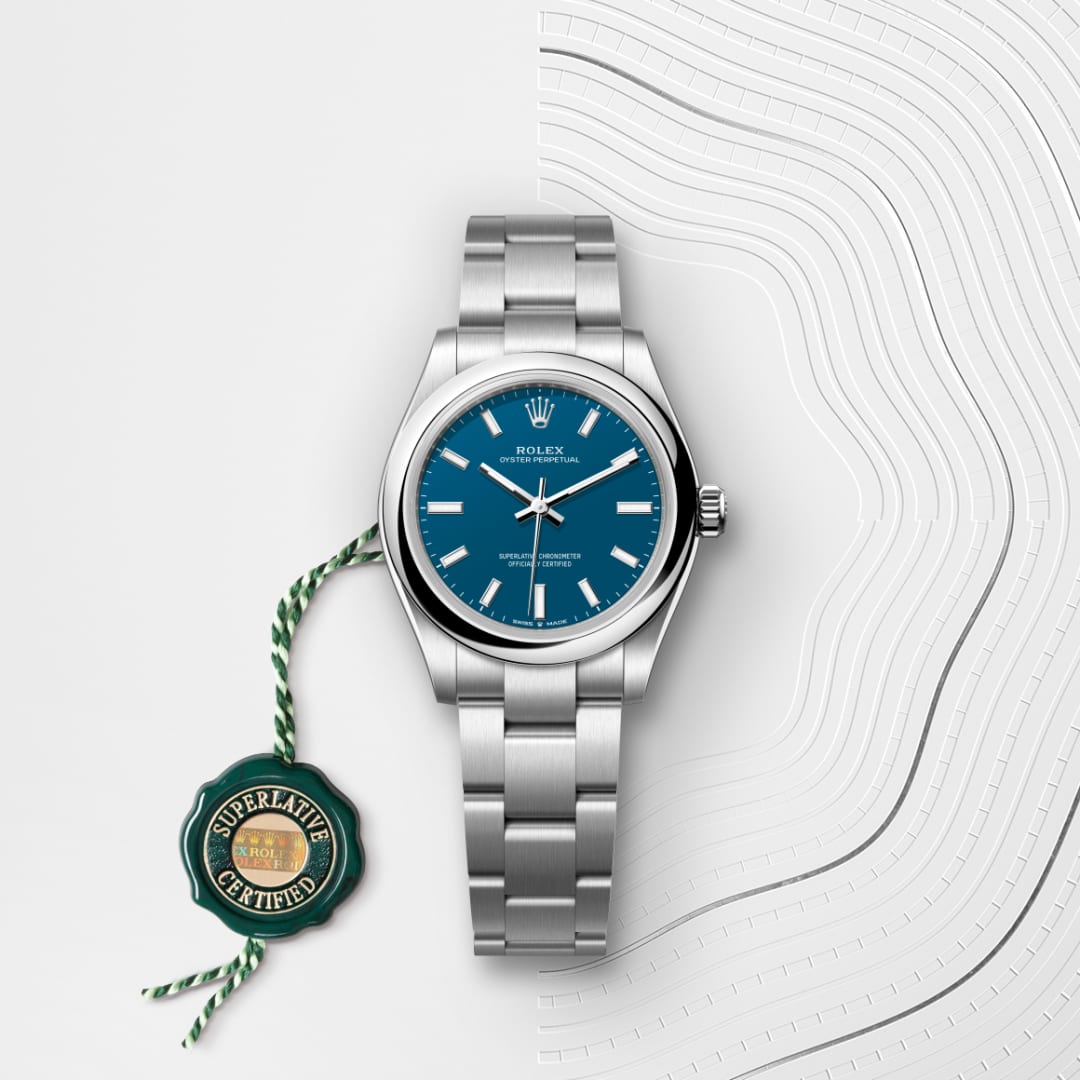 El reloj Rolex Oyster Perpetual 31 ref: M277200-0017 viene acompañado de un sello verde, un símbolo de su estatus de Cronómetro Superlativo, aplicando la garantía de cinco años. 