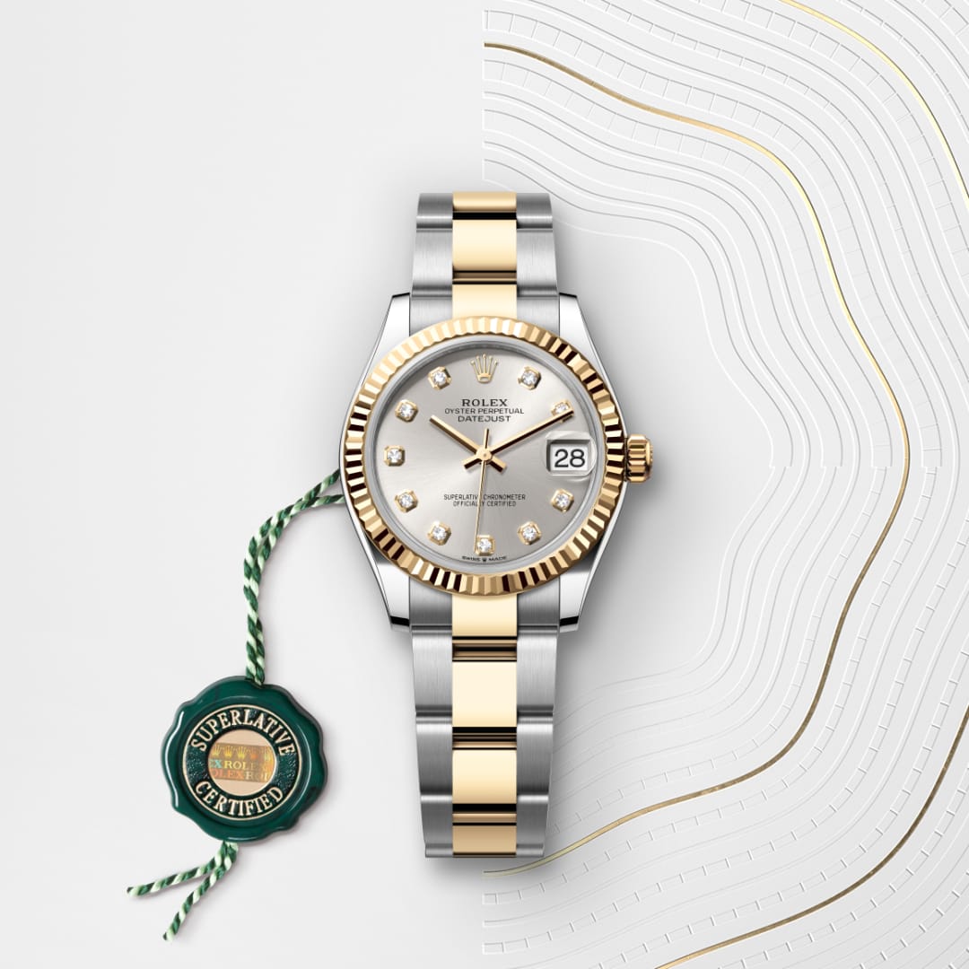El reloj Rolex Datejust 31 ref: M278273-0019 viene acompañado de un sello verde, un símbolo de su estatus de Cronómetro Superlativo, aplicando la garantía de cinco años. 
