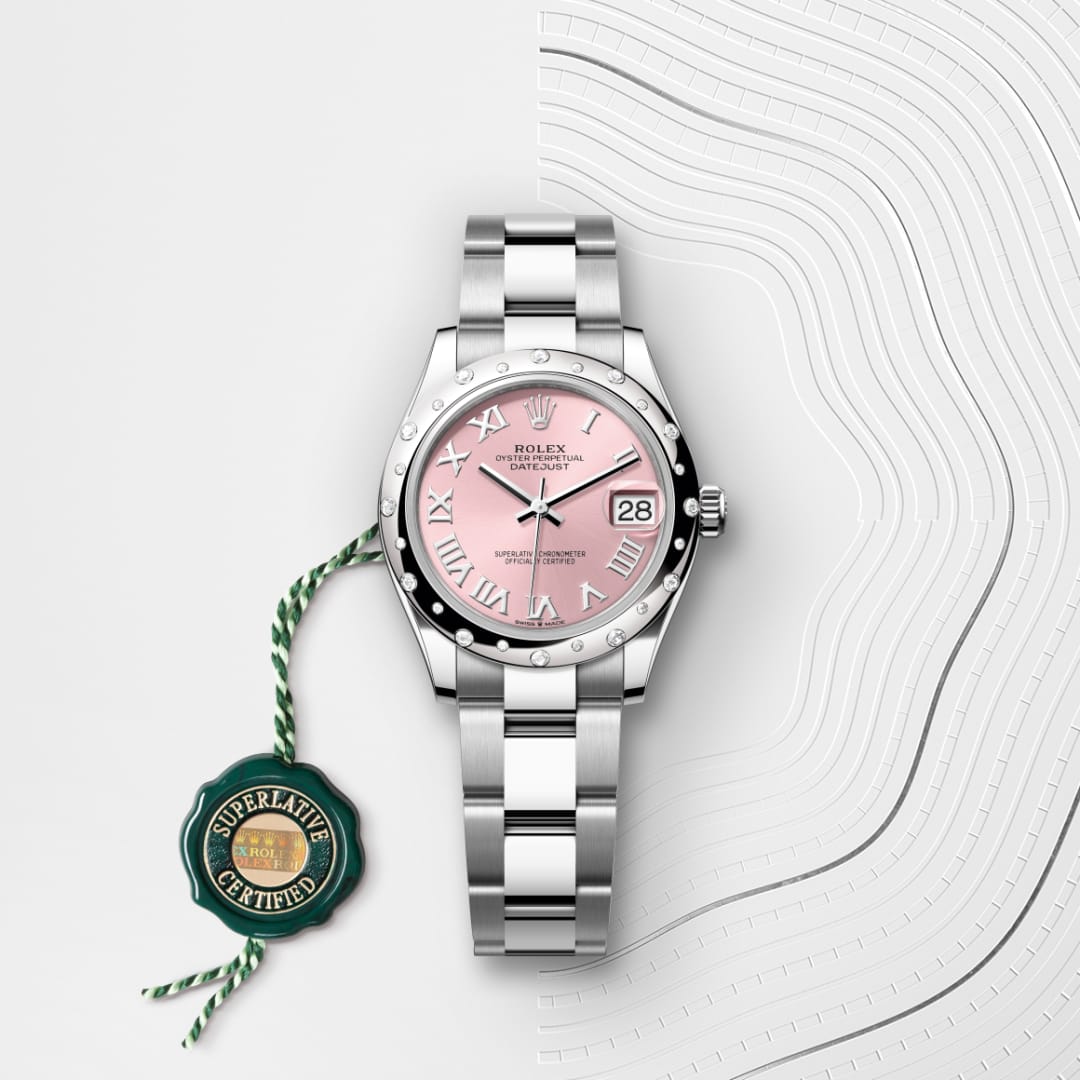El reloj Rolex Datejust 31 ref: M278344RBR-0021 viene acompañado de un sello verde, un símbolo de su estatus de Cronómetro Superlativo, aplicando la garantía de cinco años. 
