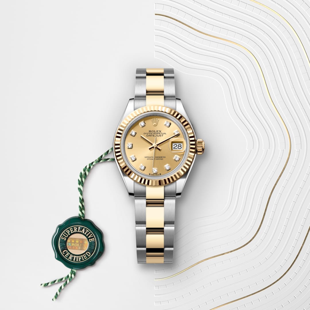 El reloj Rolex Lady-Datejust ref: M279173-0012 viene acompañado de un sello verde, un símbolo de su estatus de Cronómetro Superlativo, aplicando la garantía de cinco años. 