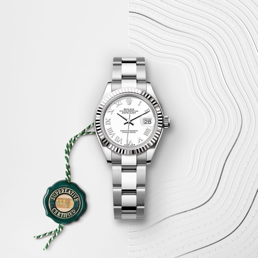 El reloj Rolex Lady-Datejust ref: M279174-0020 viene acompañado de un sello verde, un símbolo de su estatus de Cronómetro Superlativo, aplicando la garantía de cinco años. 