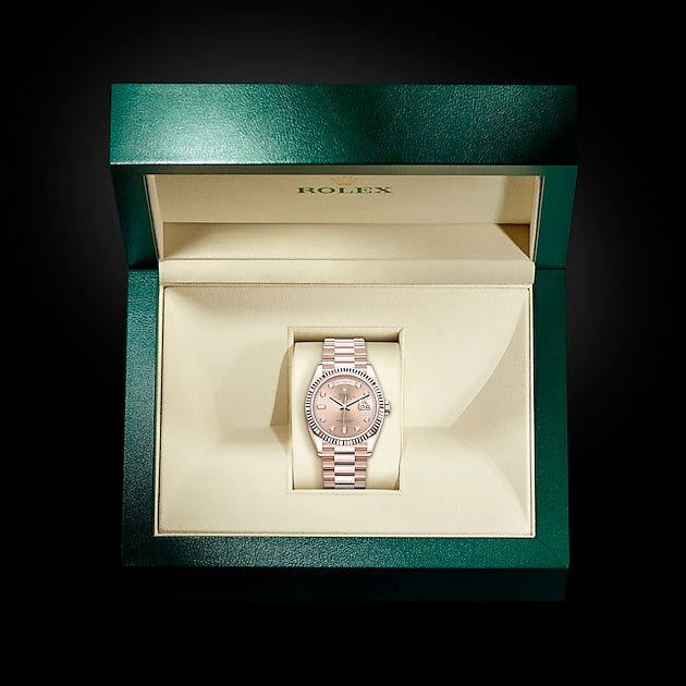Packaging del reloj Rolex Day-Date 36 Oro Everose de 18 quilates ref: M128235-0009