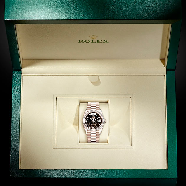 Packaging del reloj Rolex Day-Date 36 Oro Everose de 18 quilates ref: M128345RBR-0044
