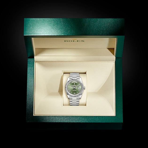 Packaging del reloj Rolex Day-Date 40 Oro blanco de 18 quilates ref: M228239-0033