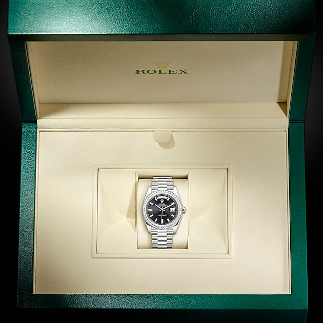 Packaging del reloj Rolex Day-Date 40 Oro blanco de 18 quilates ref: M228349RBR-0003
