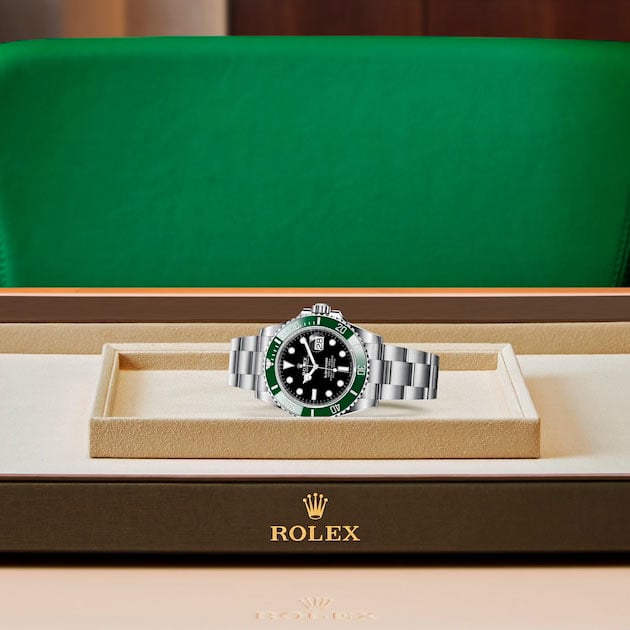 Exposición en la joyeria del reloj Rolex Submariner Date Acero Oystersteel ref: M126610LV-0002