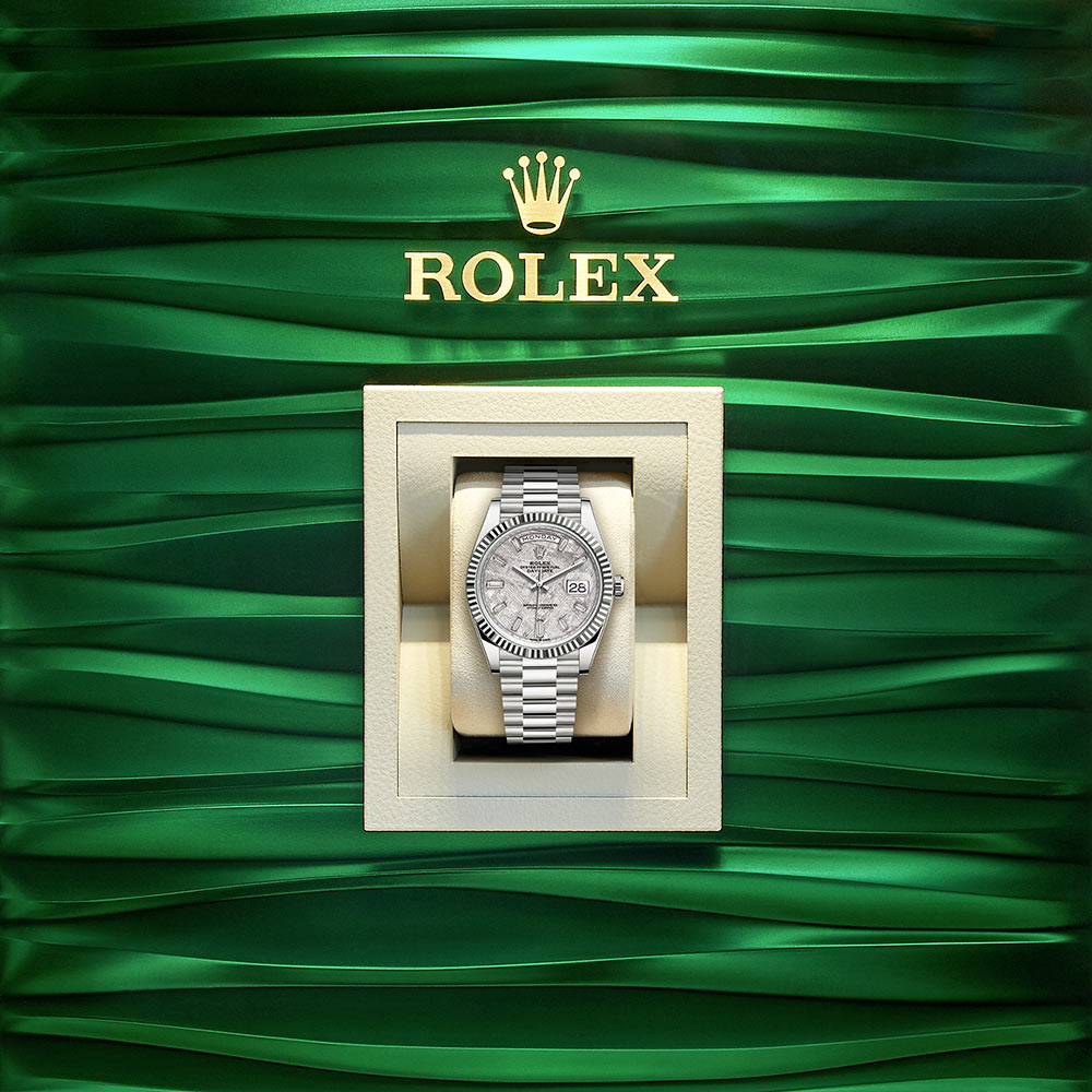 day-date-m228239-0055