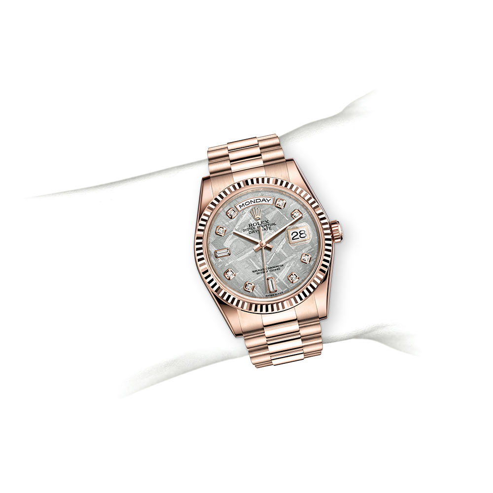 day-date-m118235f-0026