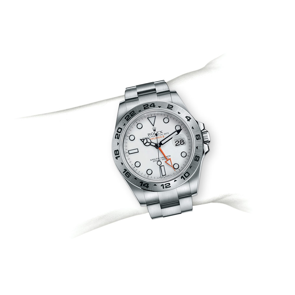 explorer-m216570-0001