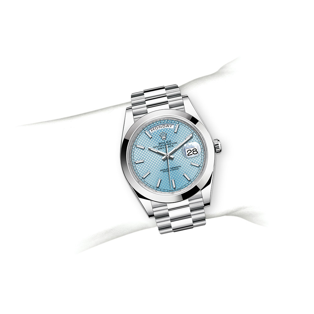 day-date-m228206-0004