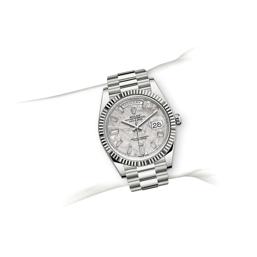 day-date-m228239-0055